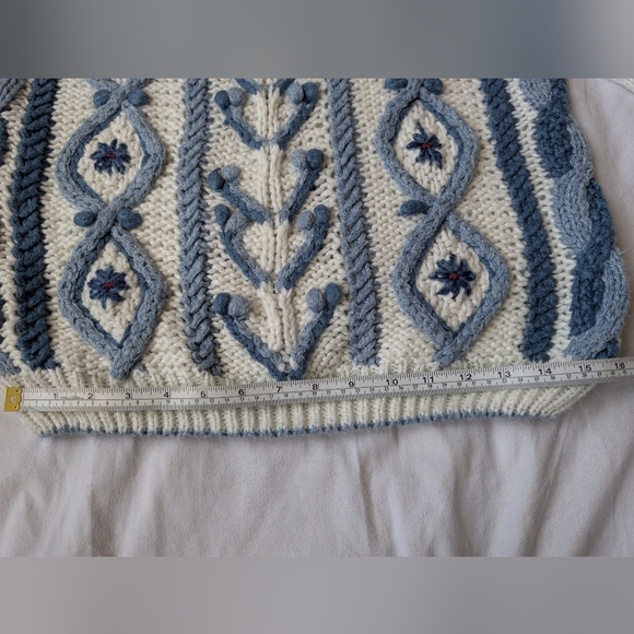 Vintage Knit Sweater Size Medium - Picture 8 of 12